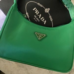 PRADA NYLON PURSE/ BOX/DUST BAG INCLUDED